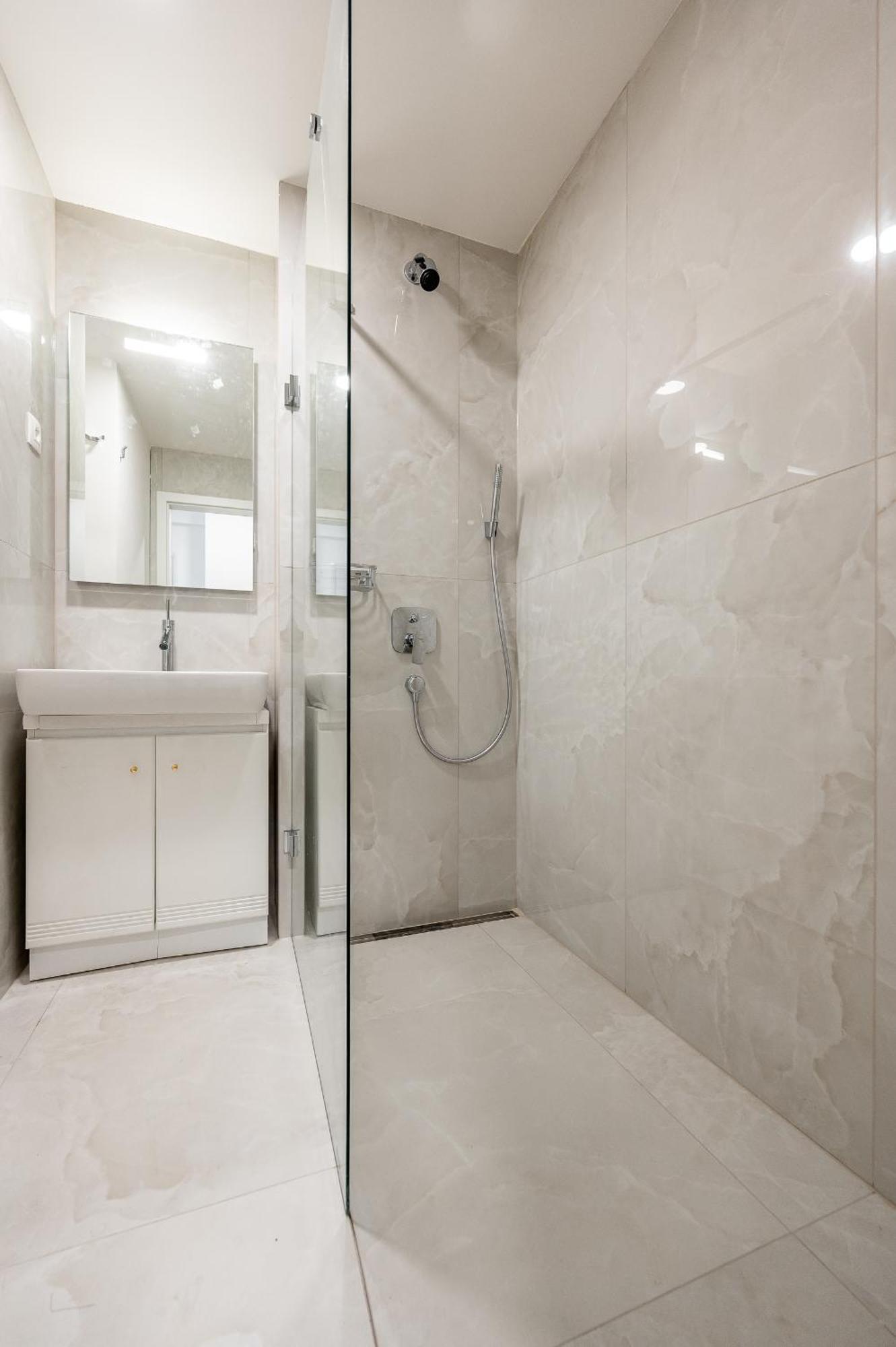 3 Room Private Flat Kosice City Center Fresh And New! Košice Exterior foto